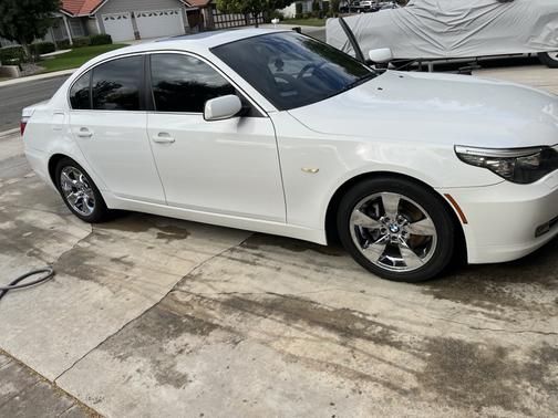 2008 BMW 528 i