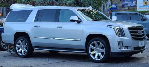 2017 Cadillac Escalade ESV Premium Luxury