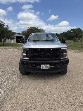 Silver 2019 Ford F-250 Lariat