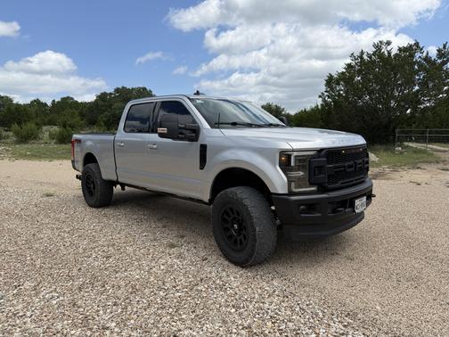 Silver 2019 Ford F-250 Lariat