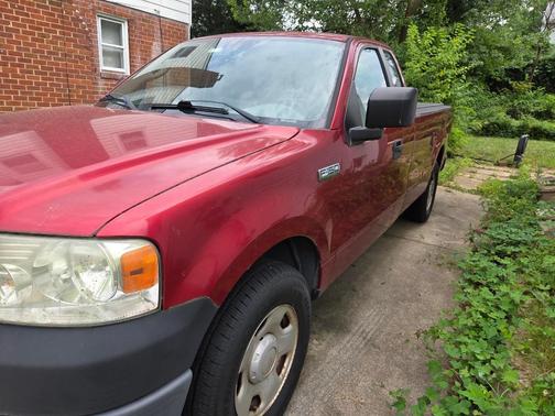 Red 2008 Ford F-150 XL