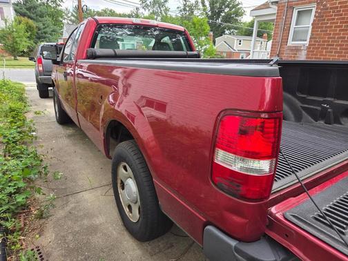 Red 2008 Ford F-150 XL