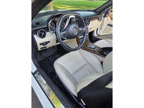 White 2018 Mercedes-Benz SLC 300 Base