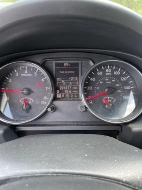 Silver 2011 Nissan Rogue SV