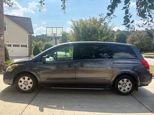 Gray 2004 Nissan Quest 3.5 S