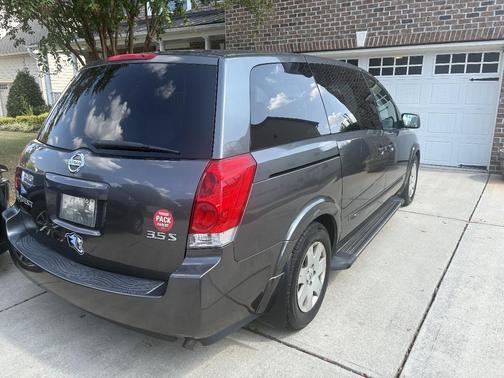 Gray 2004 Nissan Quest 3.5 S
