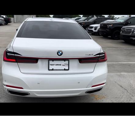 2021 BMW 740 i