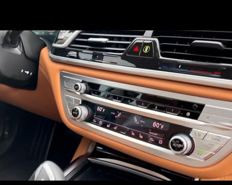 2021 BMW 740 i