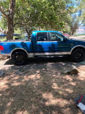 Blue 2001 Ford F-150 King Ranch SuperCrew