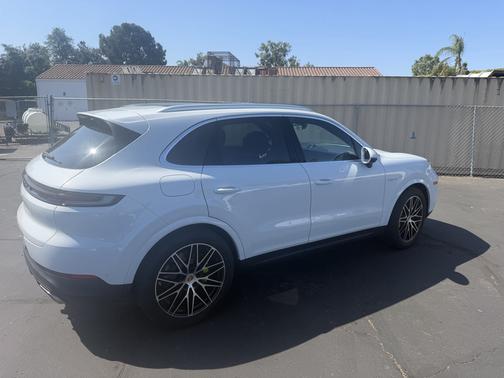 White 2025 Porsche Cayenne Cayenne E-Hybrid