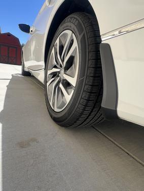 White 2021 Honda Accord Hybrid EX-L