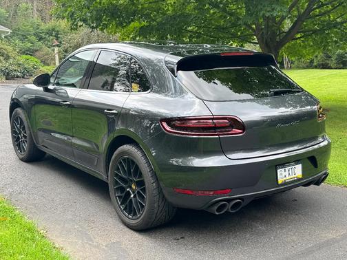 Gray 2017 Porsche Macan Macan GTS