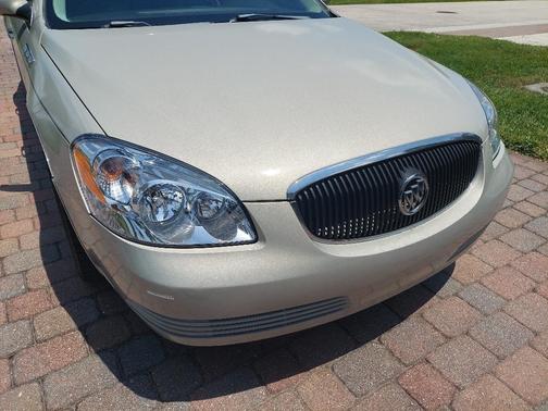 Gold 2007 Buick Lucerne CXL