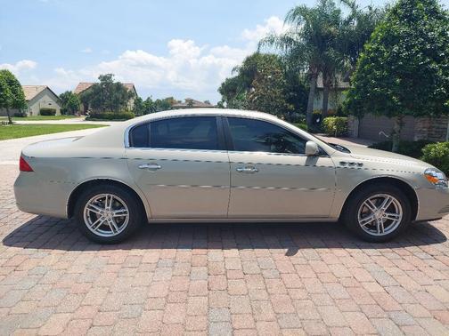 Gold 2007 Buick Lucerne CXL