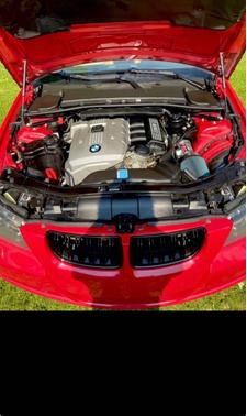 Red 2006 BMW 325 xi