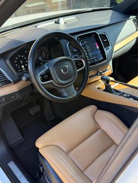 White 2019 Volvo XC90 T6 Inscription