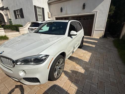 White 2015 BMW X5 xDrive50i