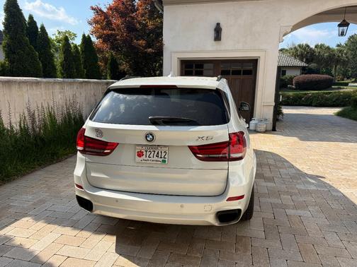 White 2015 BMW X5 xDrive50i