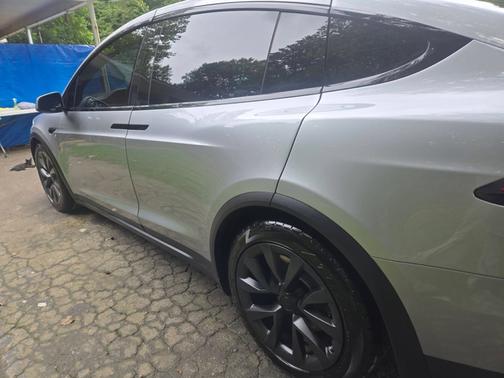 Silver 2024 Tesla Model X Long Range