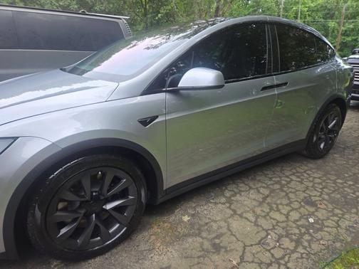 Silver 2024 Tesla Model X Long Range