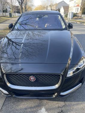 Black 2017 Jaguar XF 35t Premium