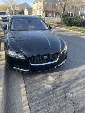 Black 2017 Jaguar XF 35t Premium