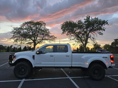 White 2020 Ford F-450 Platinum