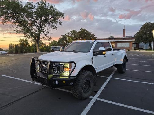 White 2020 Ford F-450 Platinum