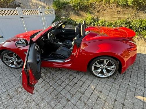 Red 2012 Nissan 370Z Touring