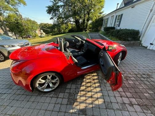 Red 2012 Nissan 370Z Touring