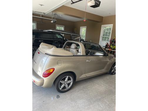 Photo 1 of 4 of 2005 Chrysler PT Cruiser GT