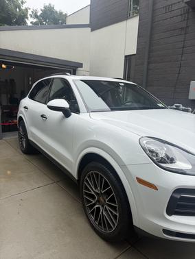 White 2019 Porsche Cayenne Cayenne