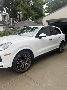 White 2019 Porsche Cayenne Cayenne