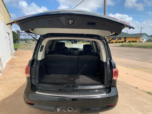 Black 2012 INFINITI QX56 Base