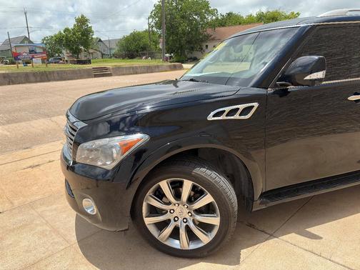 Black 2012 INFINITI QX56 Base