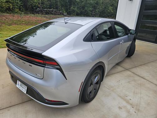 2023 Toyota Prius LE