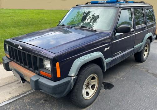 1998 Jeep Cherokee Sport 4WD