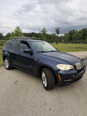 Blue 2013 BMW X5 xDrive35d