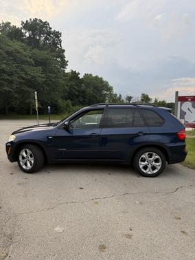 Blue 2013 BMW X5 xDrive35d