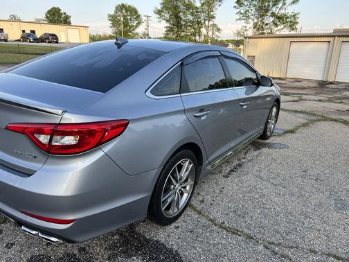 2017 Hyundai SONATA Sport 2.0T