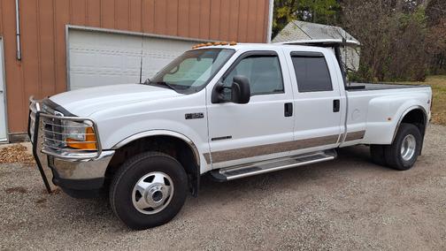 2001 Ford F-350 XLT Crew Cab Super Duty DRW