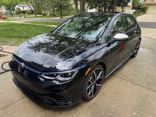 2022 Volkswagen Golf R Base