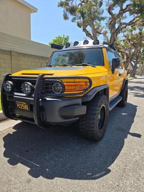Yellow 2007 Toyota FJ Cruiser Base