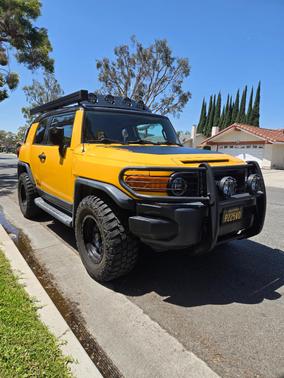 Yellow 2007 Toyota FJ Cruiser Base