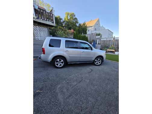 Silver 2013 Honda Pilot EX-L