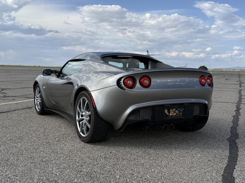 2006 Lotus Elise Base