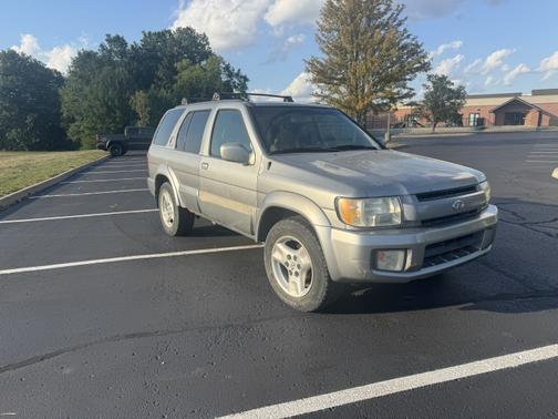 2001 INFINITI QX4 4WD