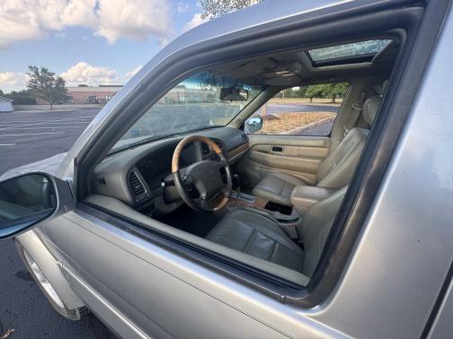 2001 INFINITI QX4 4WD
