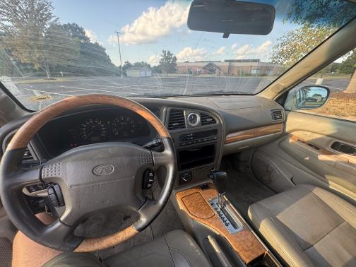 2001 INFINITI QX4 4WD
