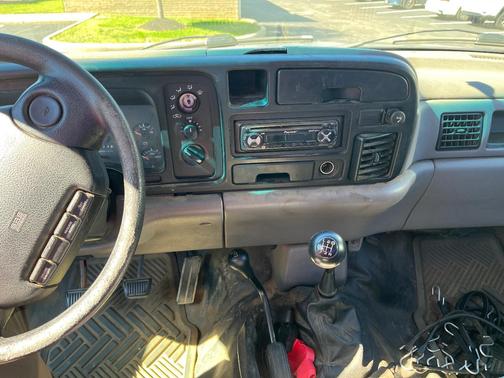 Black 1996 Dodge Ram 2500 LT